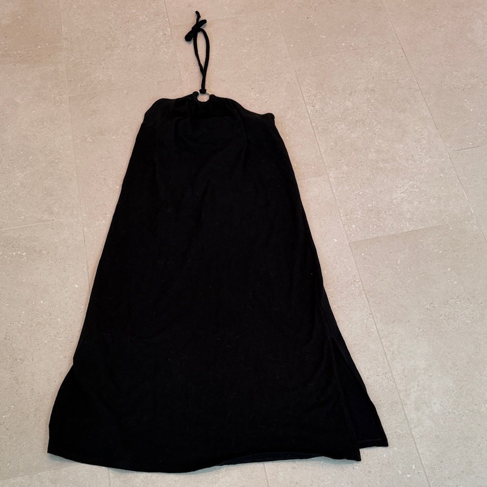 Old Navy Black Halter Maxi Dress - Picture 2 of 3